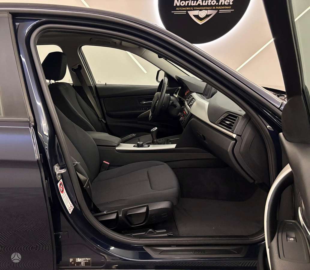 BMW 320, 2.0 l., Седан