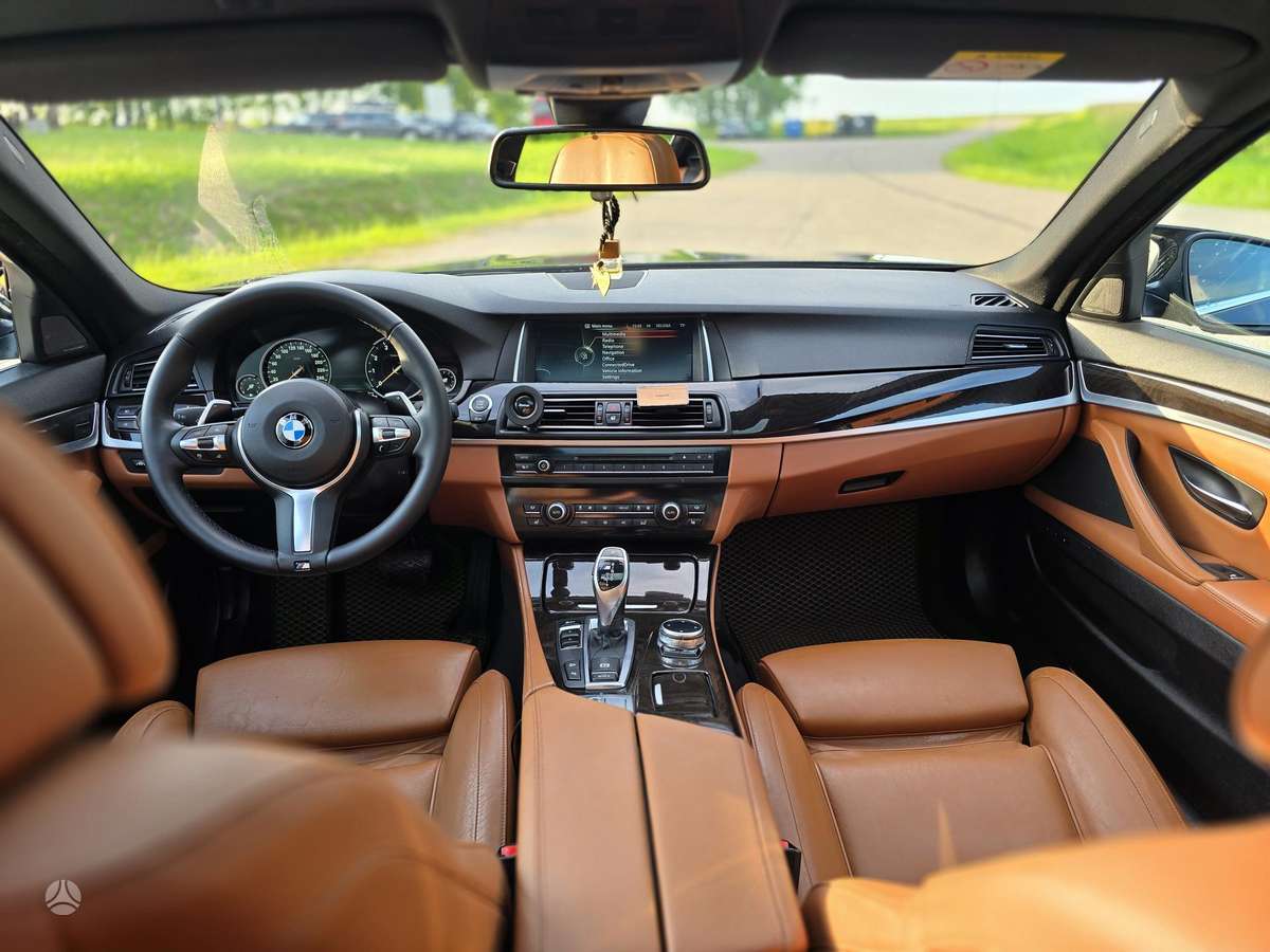 BMW 550, 4.4 l., Седан