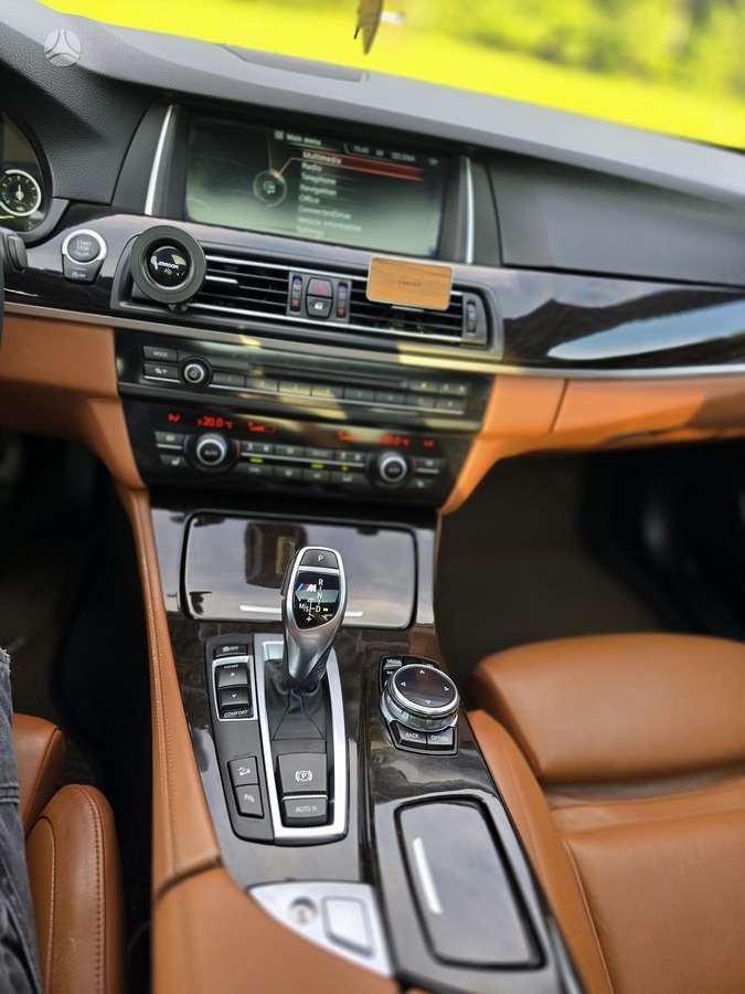 BMW 550, 4.4 l., Седан