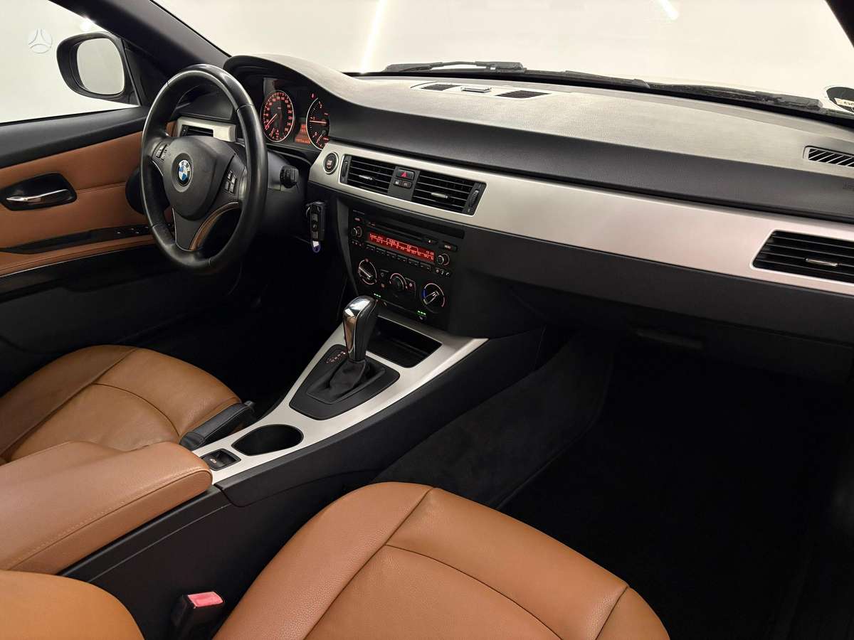 BMW 320, 2.0 l., Кабриолет
