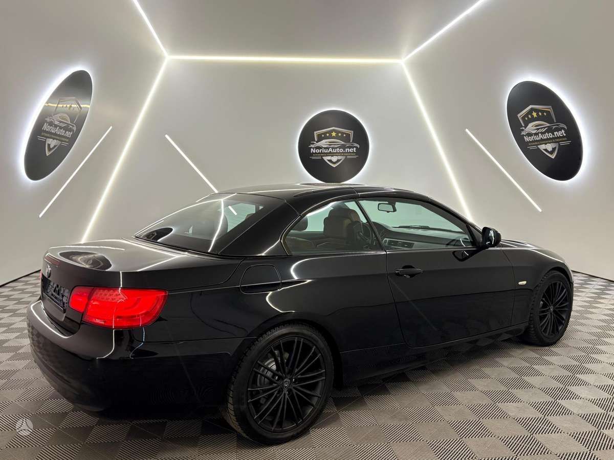 BMW 320, 2.0 l., convertible