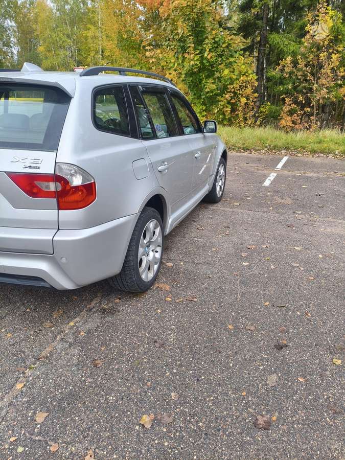 BMW X3, 3.0 l., hatchback