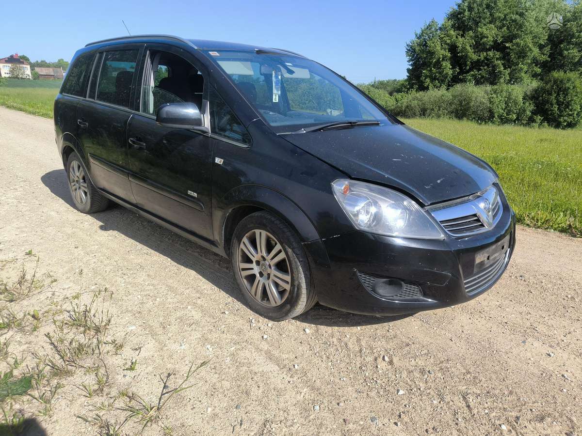 Opel Zafira dalimis