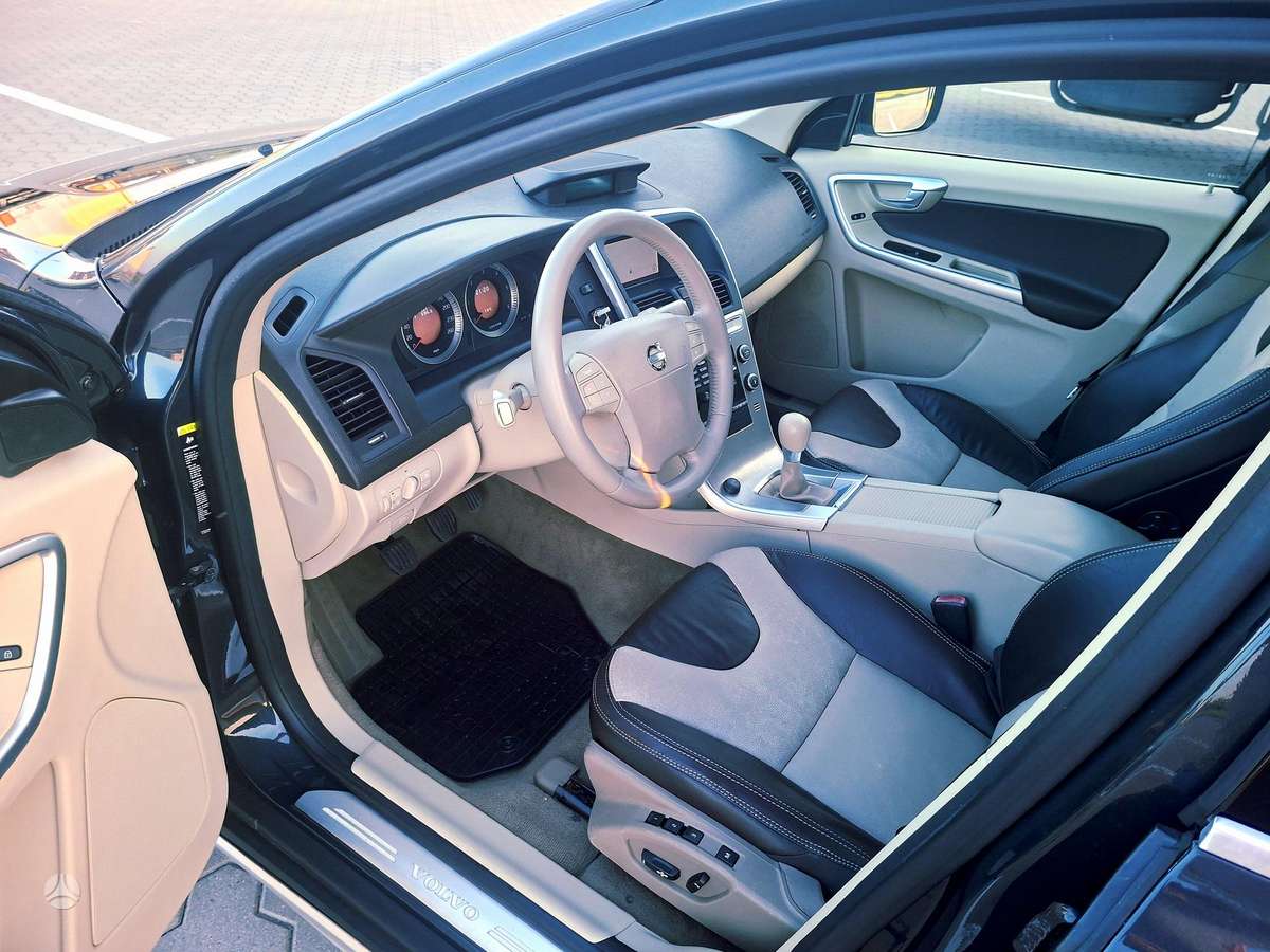 Volvo XC60 - 9