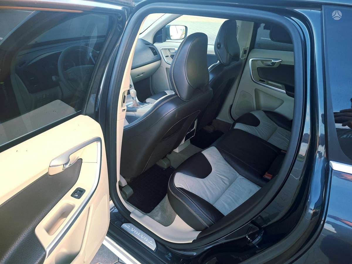 Volvo XC60 - 10