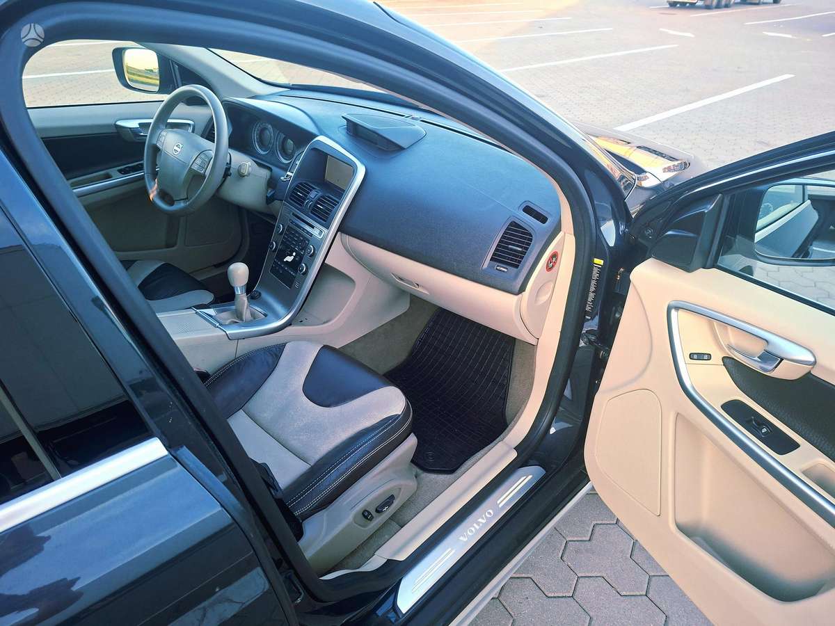 Volvo XC60 - 8