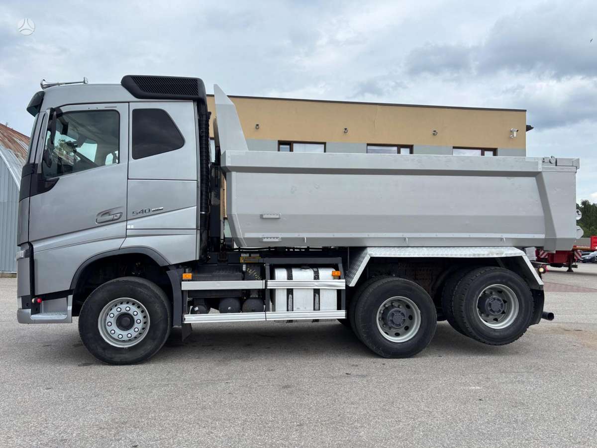 Volvo FH540, самосвалы