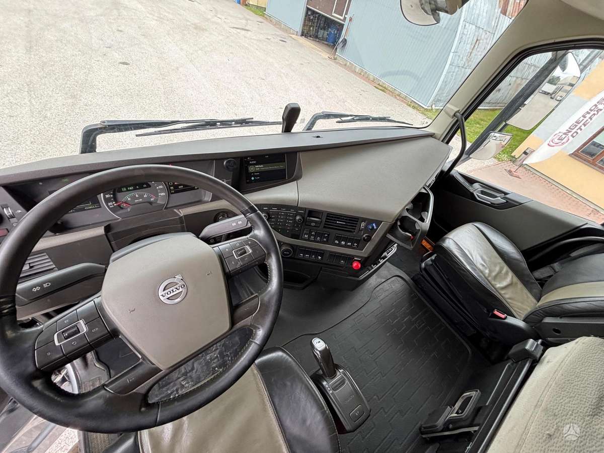 Volvo FH540, самосвалы