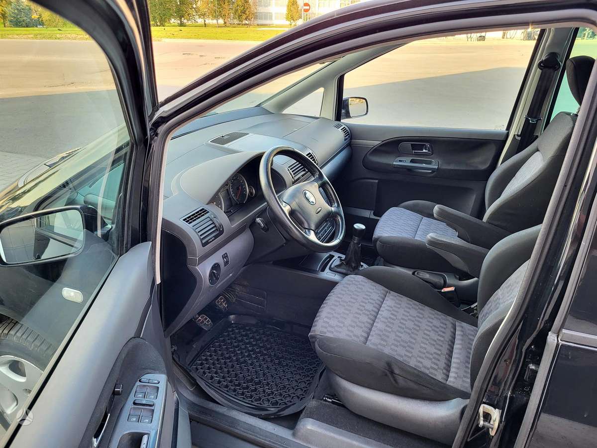 Seat Alhambra, 2.8 l., Минивэн