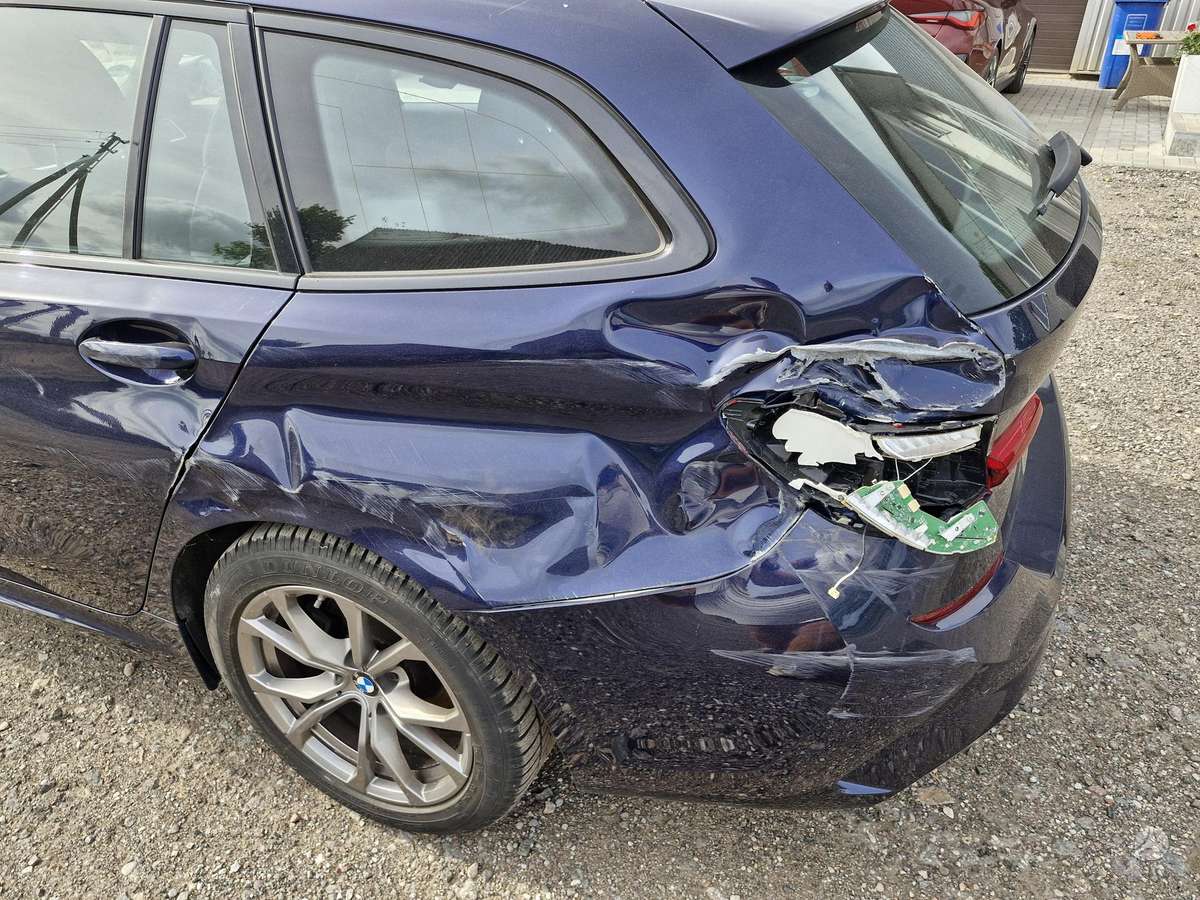 BMW 320, 2.0 l., wagon