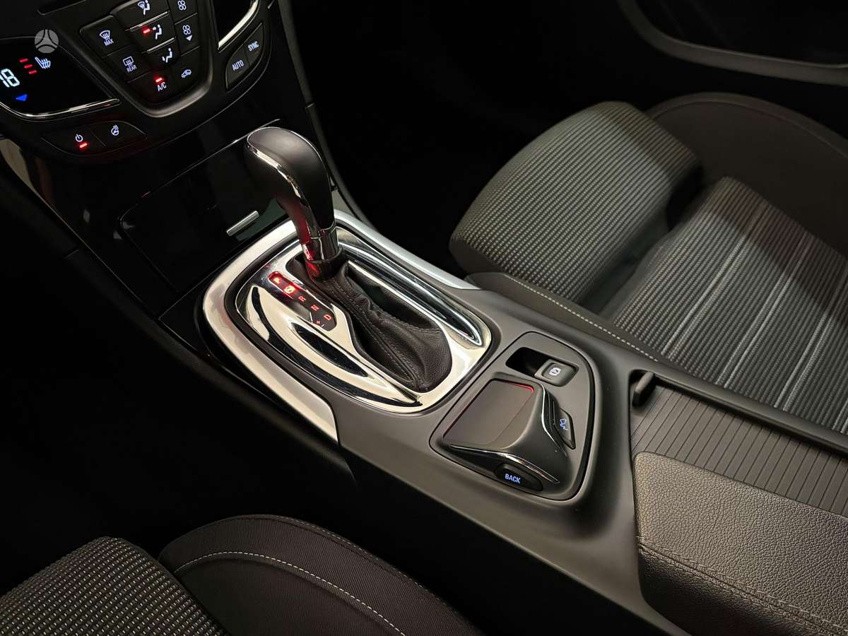 Opel Insignia, 2.0 l., Универсал