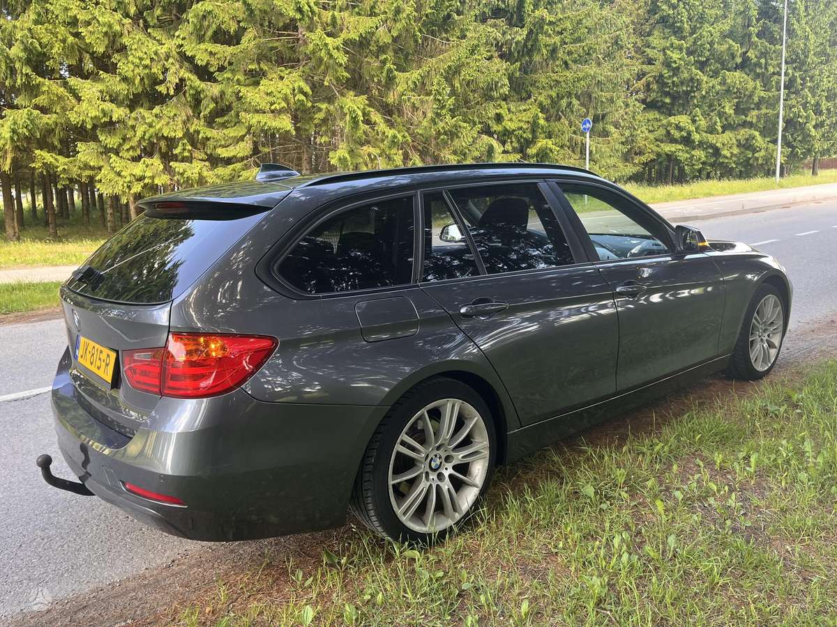 BMW 320, 2.0 l., universalas