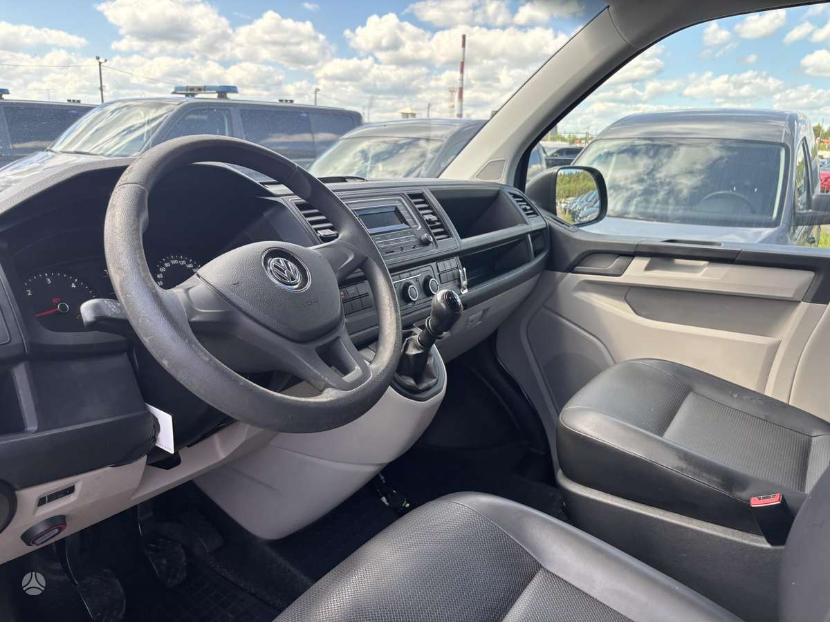 Volkswagen Transporter - 7