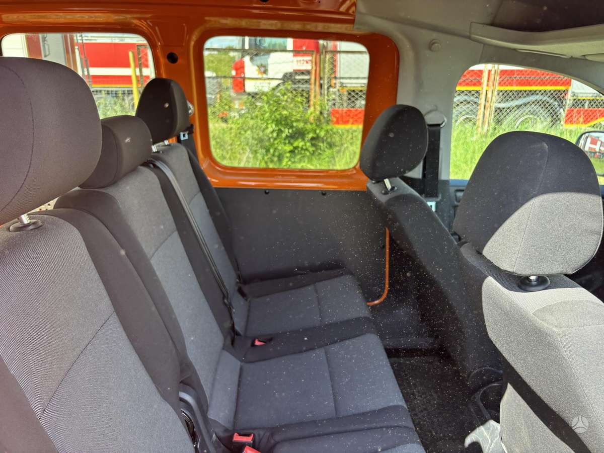Volkswagen Caddy - 10