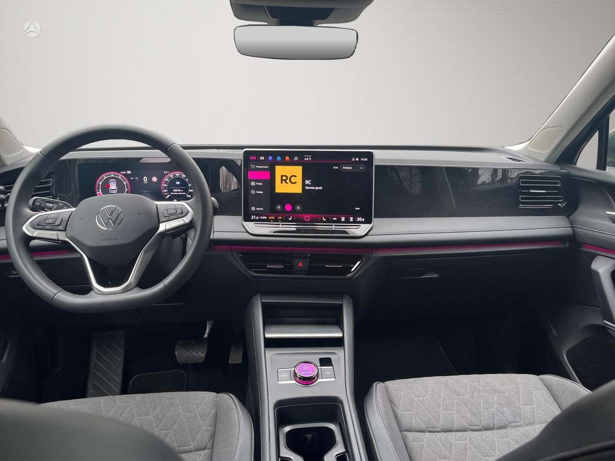 Volkswagen Tiguan - 11