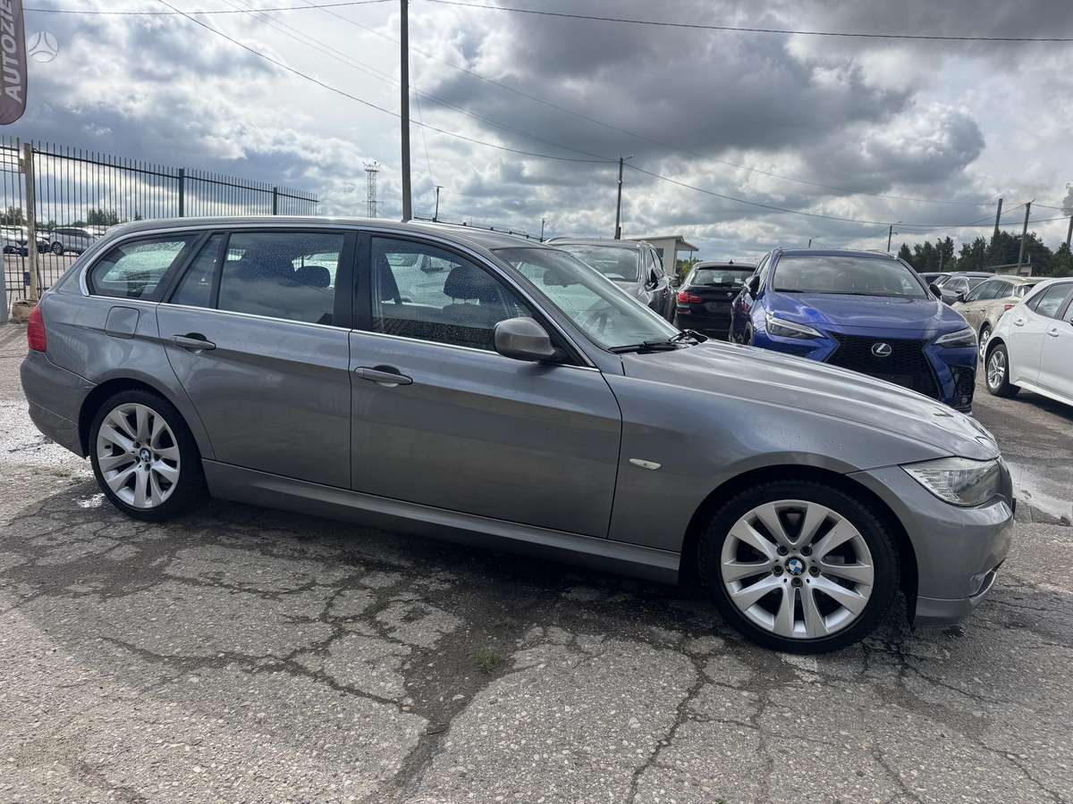 BMW 320, 2.0 l., Универсал