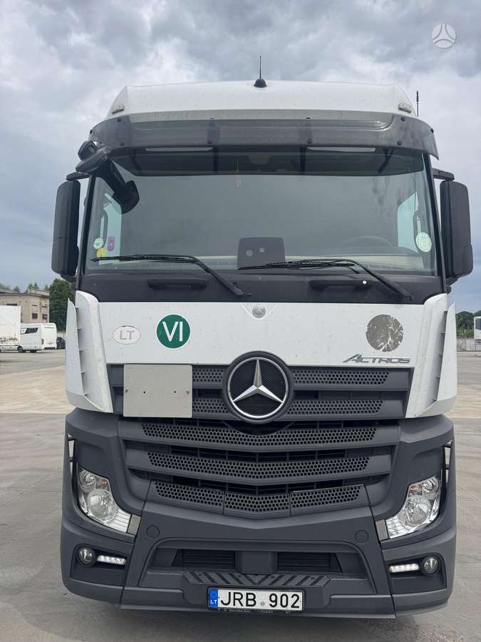 Mercedes-Benz Actros, double sleeper