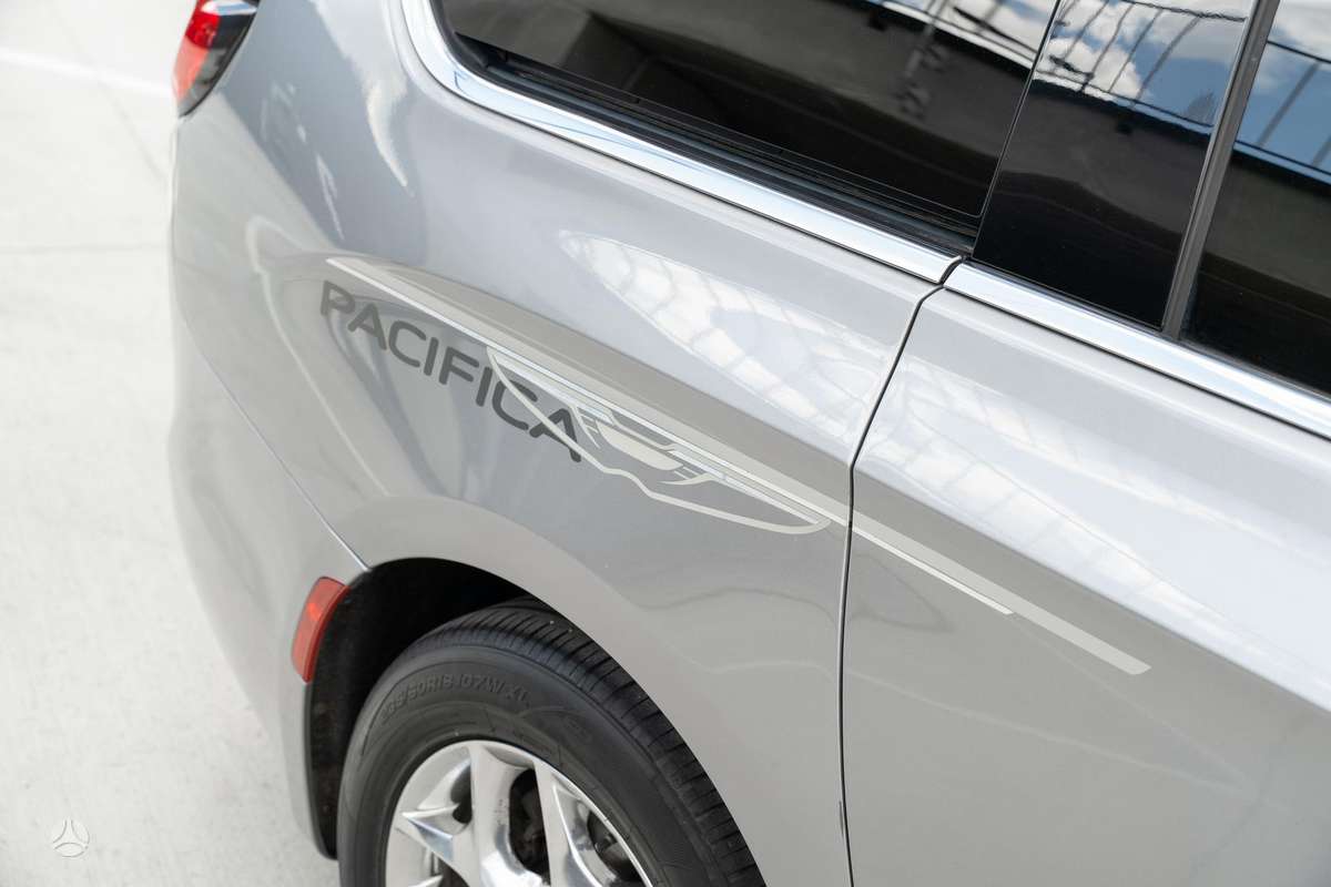 Chrysler Pacifica, 3.6 l., Минивэн