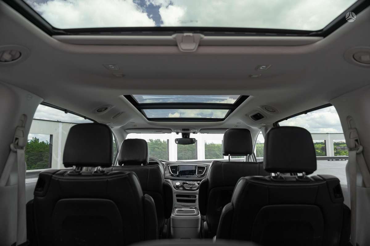 Chrysler Pacifica, 3.6 l., Минивэн