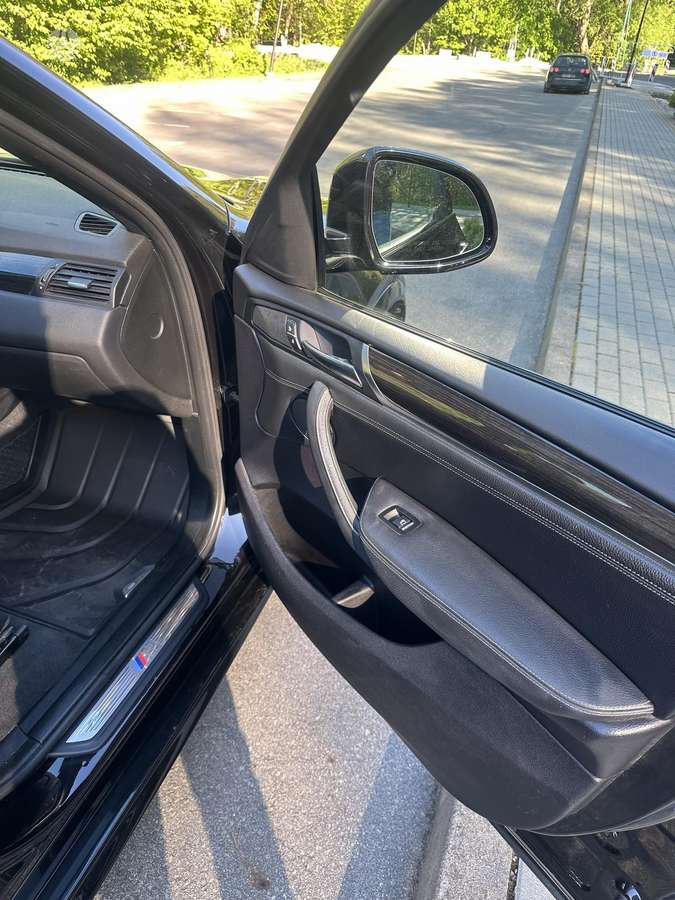 BMW X4, 2.0 l., Седан