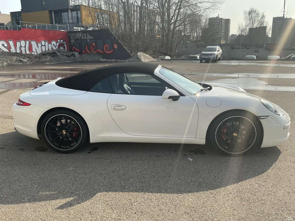 Porsche 911 - 9