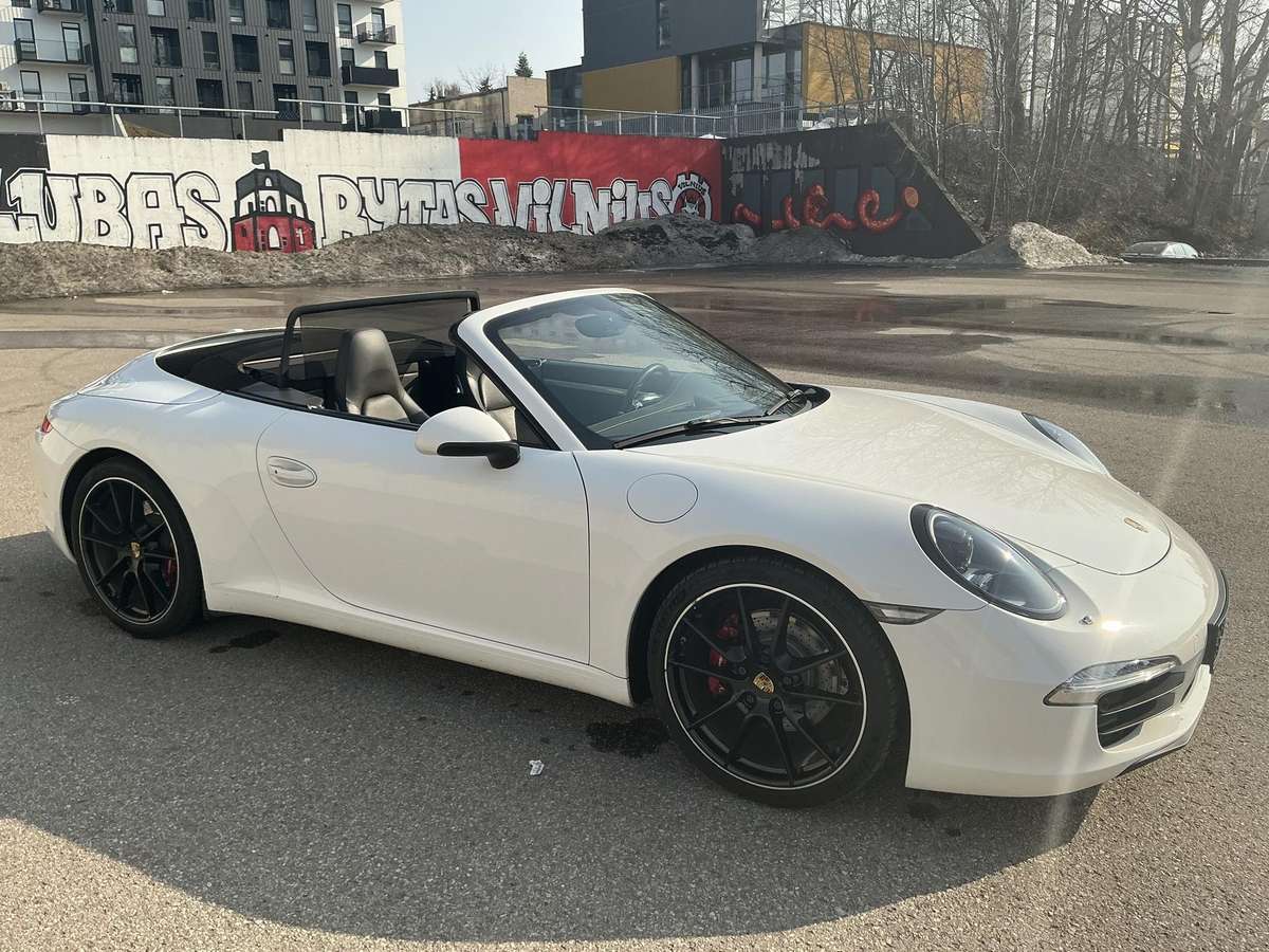 Porsche 911 - 4