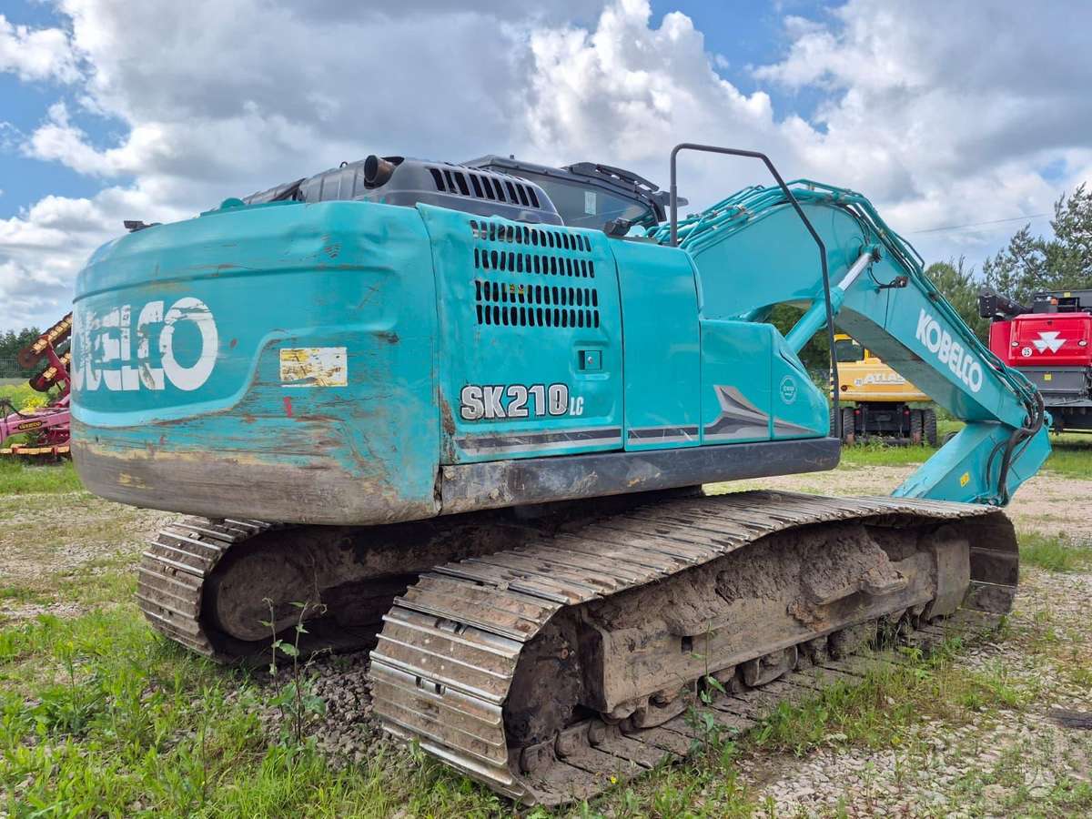 Kobelco SK210LC-11, экскаваторы