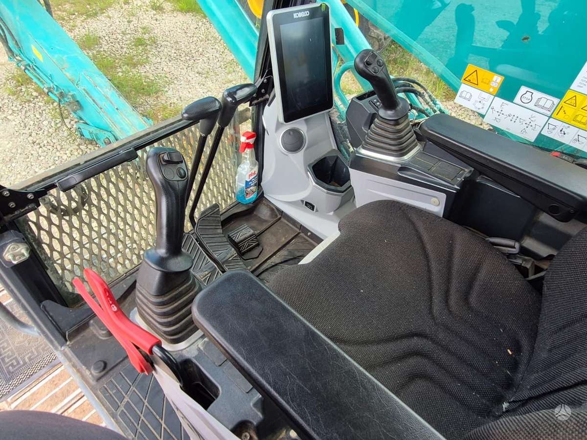 Kobelco SK210LC-11, экскаваторы