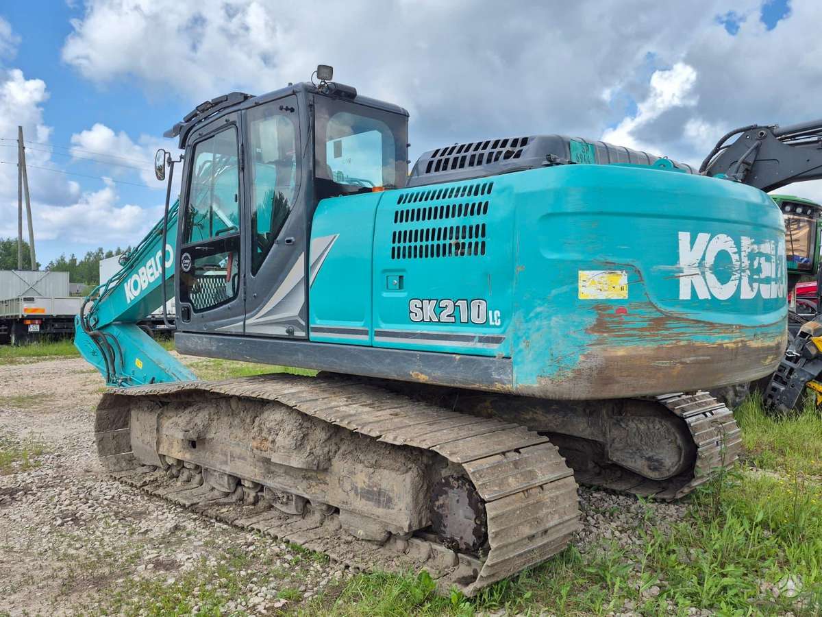 Kobelco SK210LC-11, экскаваторы