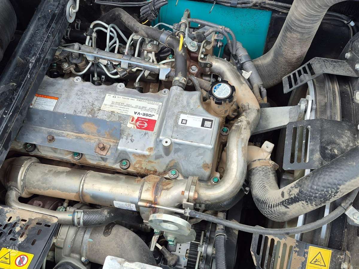 Kobelco SK210LC-11, экскаваторы