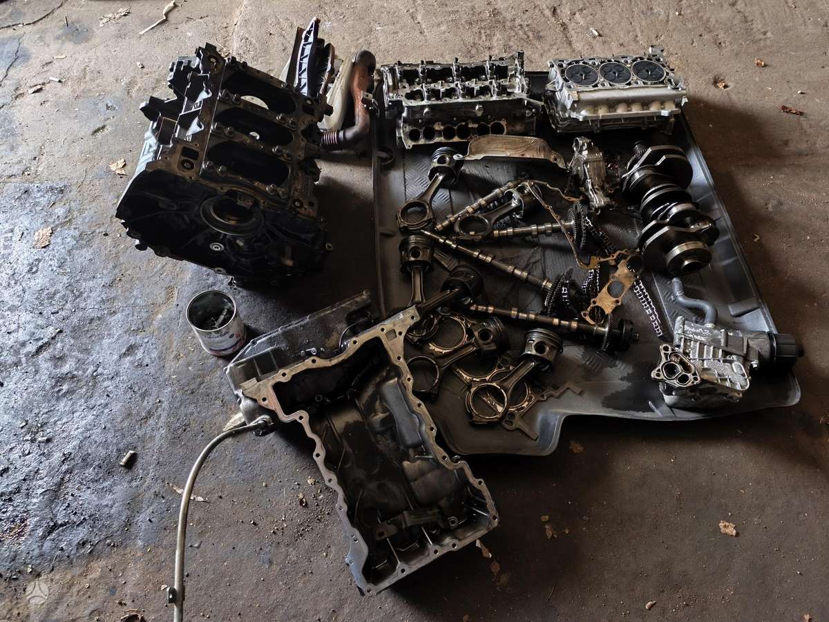 Jeep Grand Cherokee engine parts