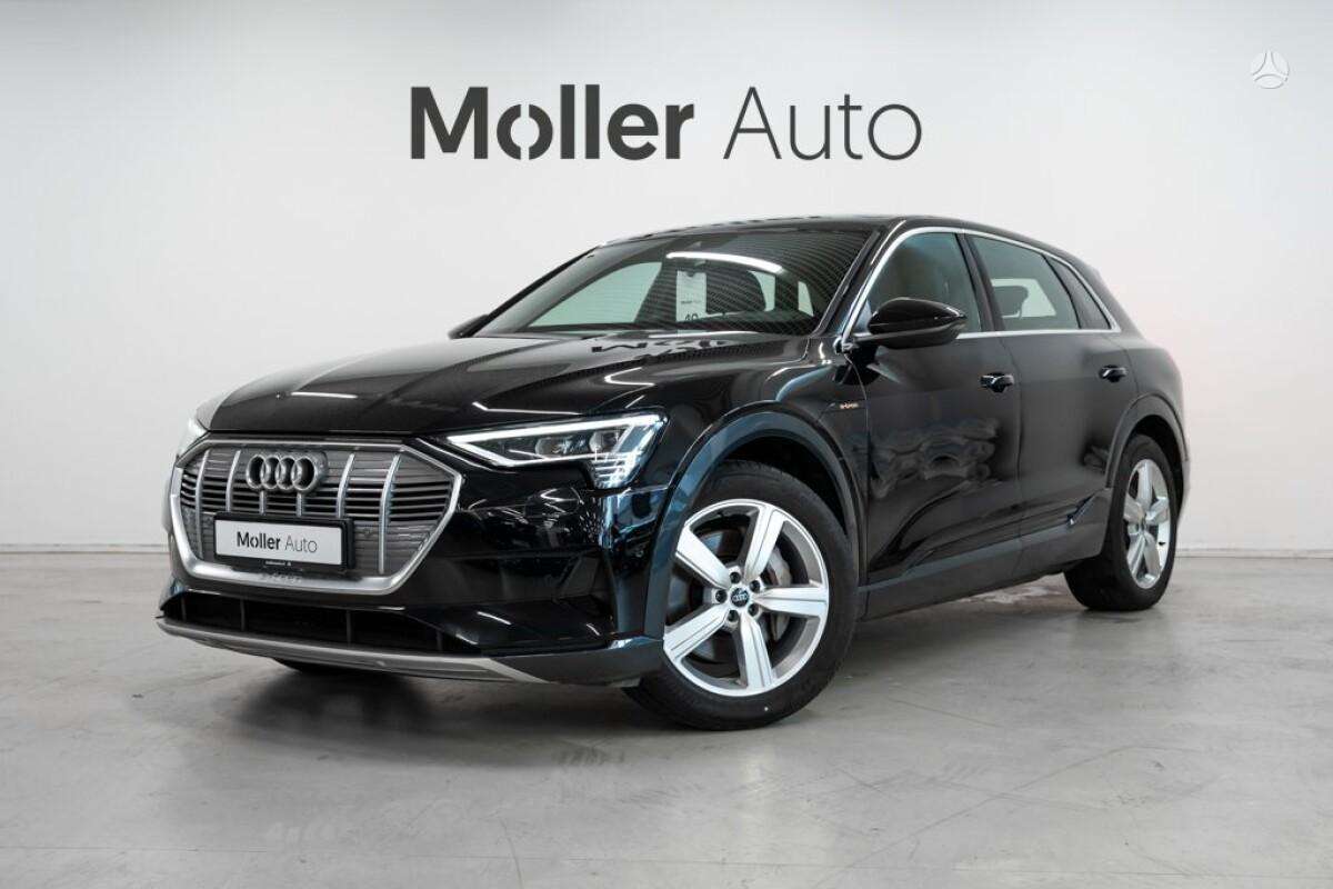 Audi e-tron, off-road / crossover