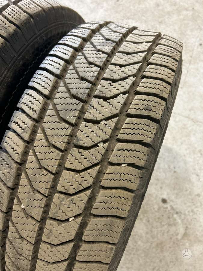 Continental, всесезонные 215/65 R16
