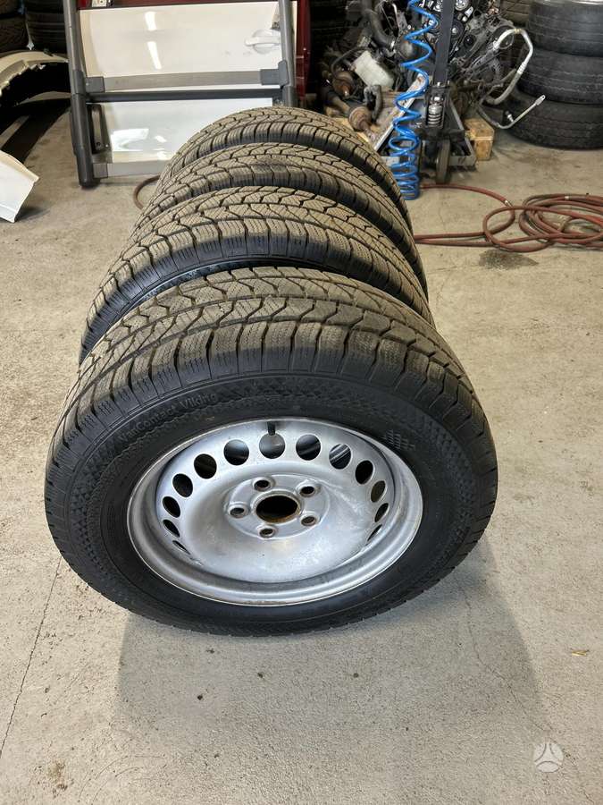 Continental, universalios 215/65 R16