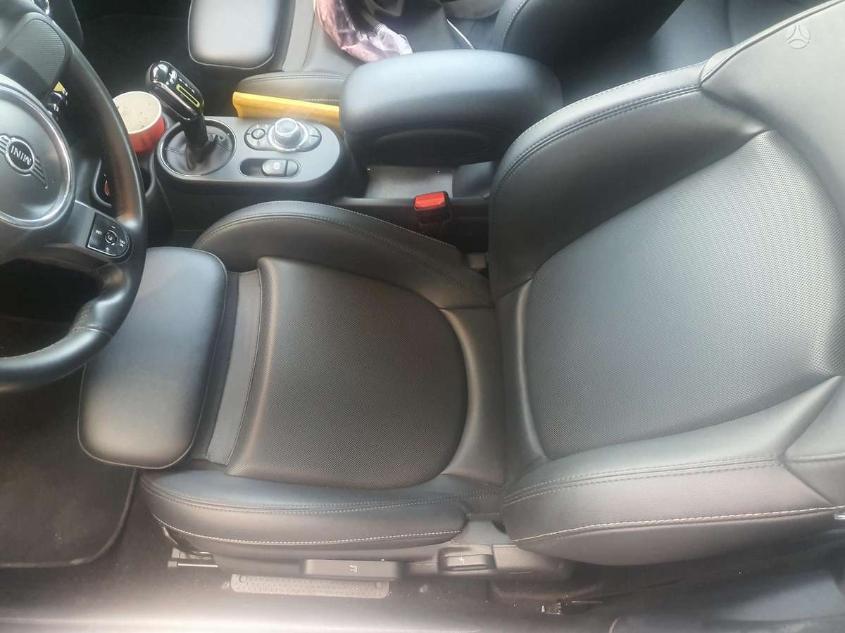 Mini Cooper SE, coupe