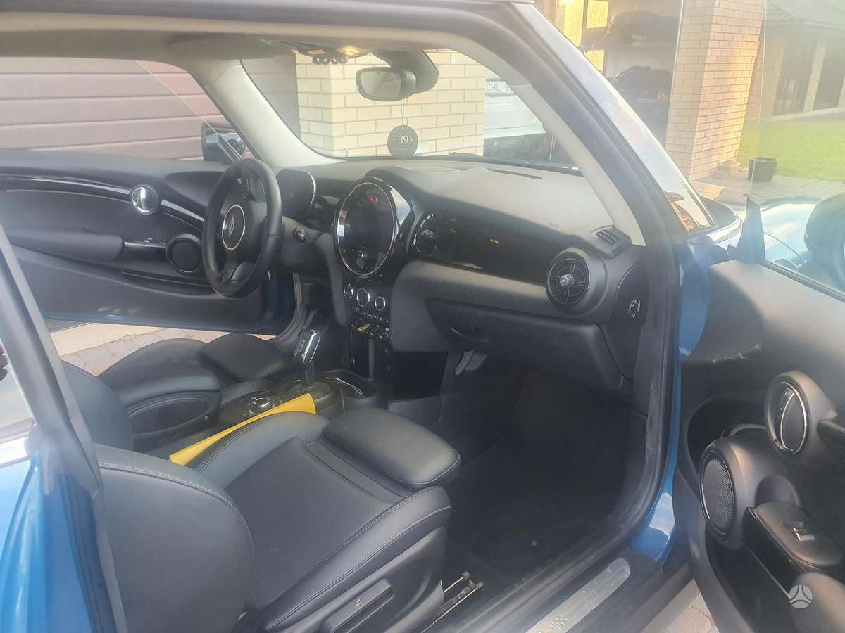 Mini Cooper SE, coupe