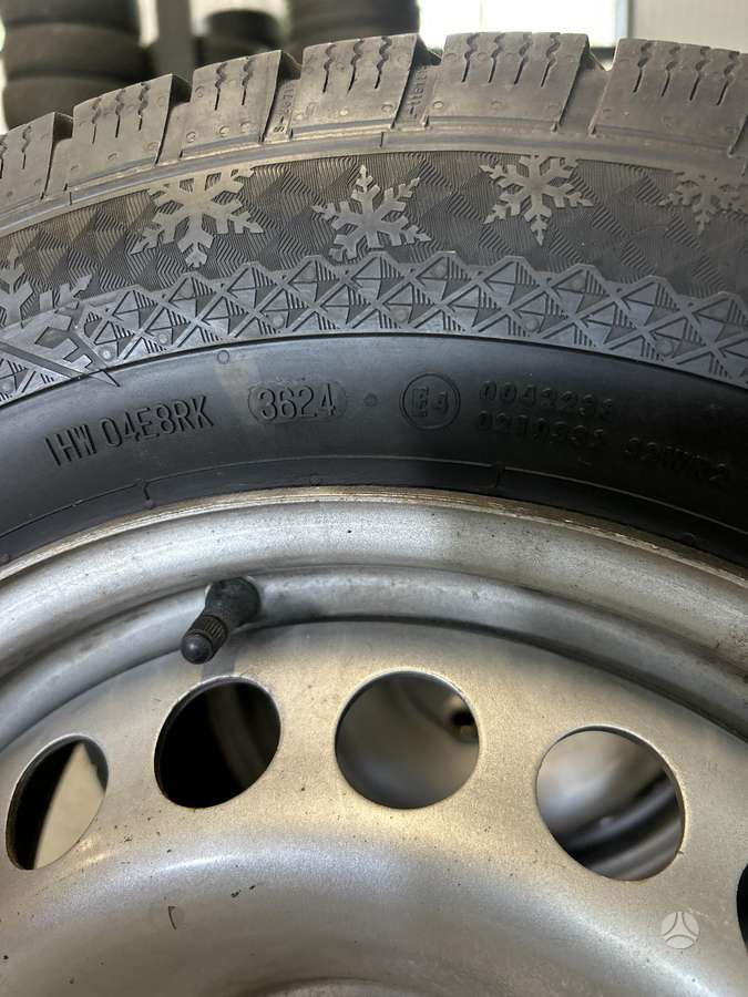 Continental, всесезонные 215/65 R16