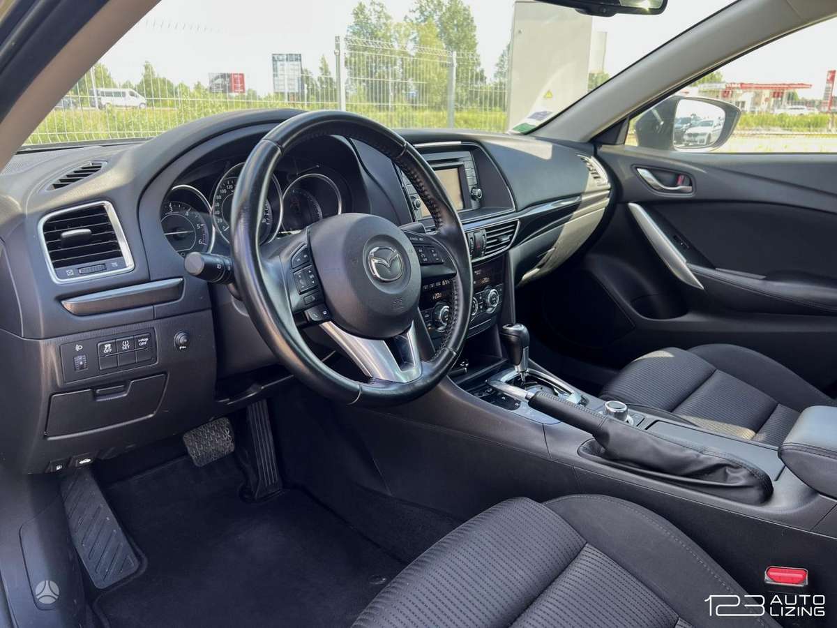 Mazda 6, 2.2 l., Седан