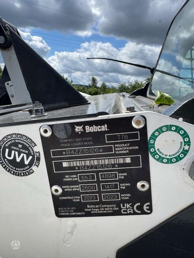 Bobcat T 76, mini loaders