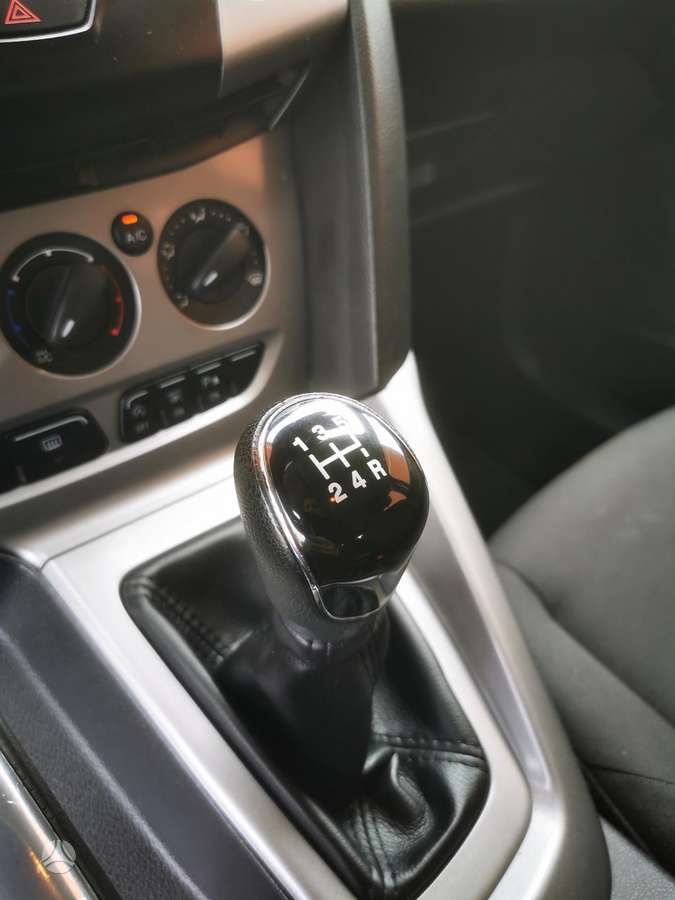 Ford Focus, 1.0 l., Универсал