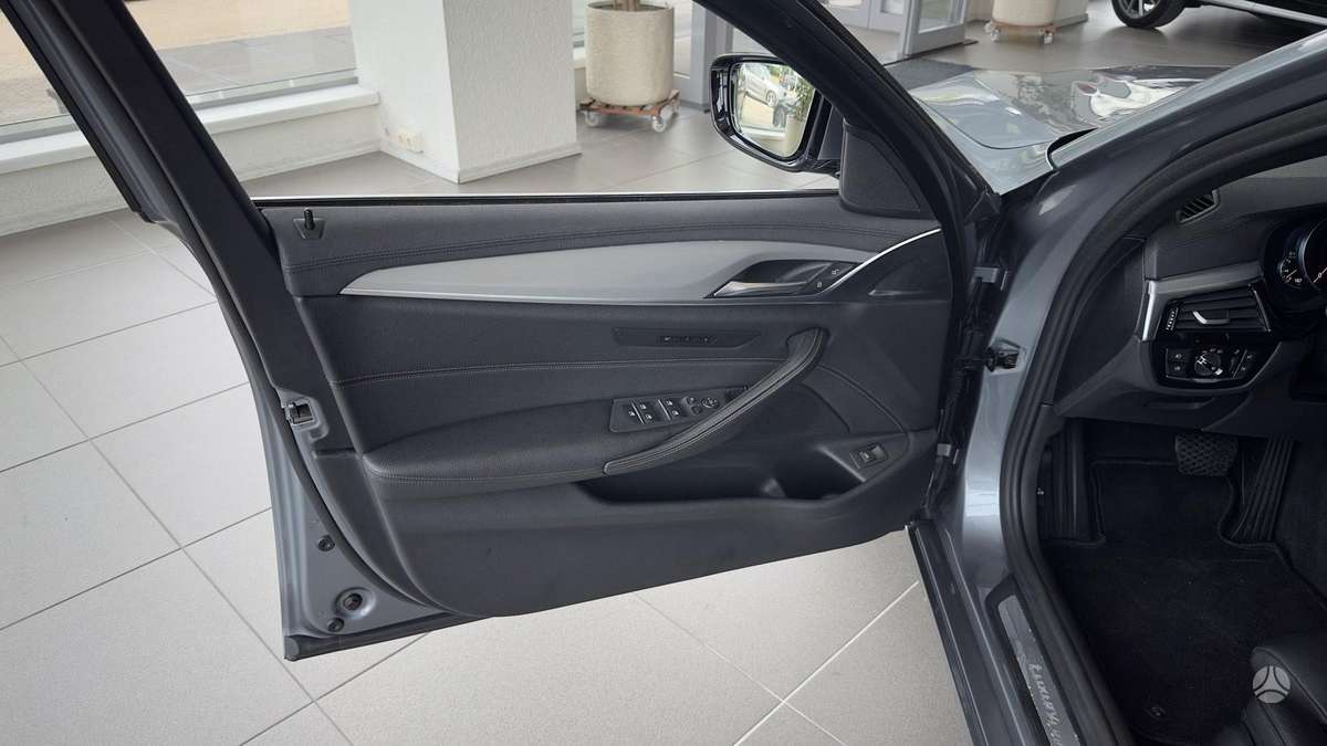 BMW 520, 2.0 l., Универсал