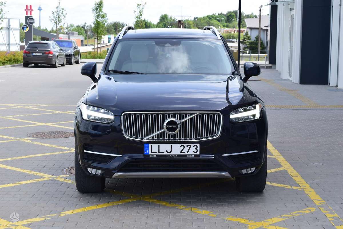 Volvo XC90 - 2