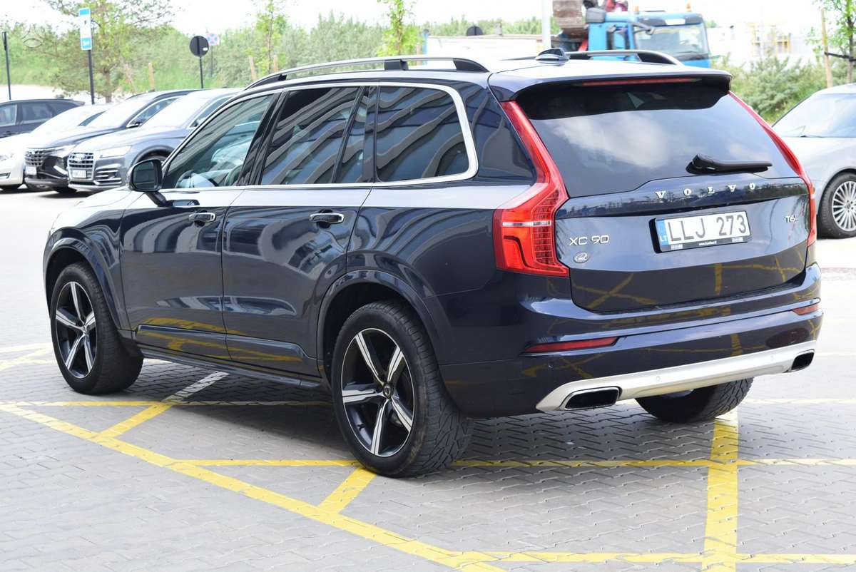 Volvo XC90 - 6