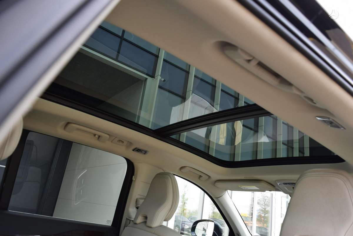 Volvo XC90 - 12