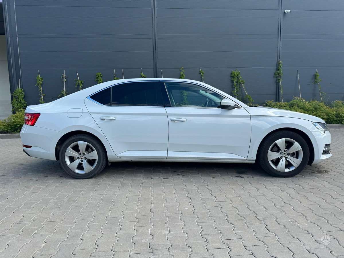 Skoda Superb, 2.0 l., hatchback