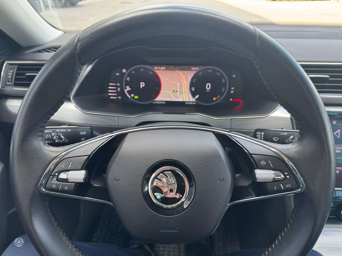 Škoda Superb - 10