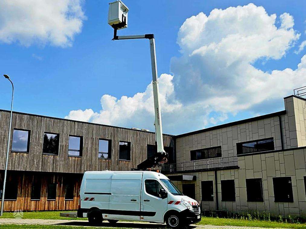 Renault Master, boom lift