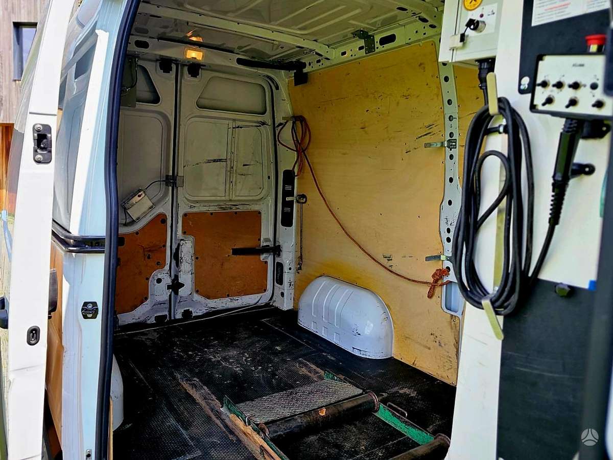 Renault Master, automobiliniai bokšteliai