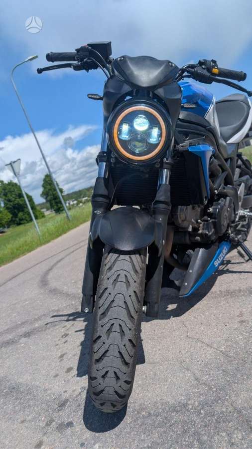 Suzuki SV 650cc, street / classic