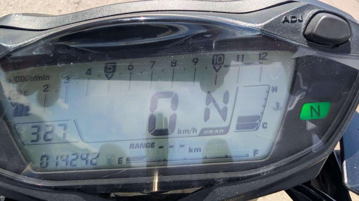 Suzuki SV 650cc, street / classic